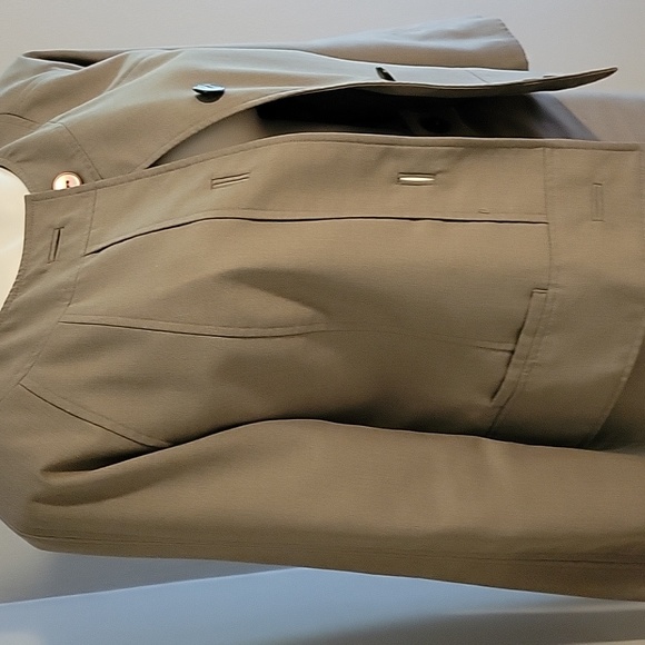 Isabel & Nina 2pc Gray Suit - Picture 4 of 7